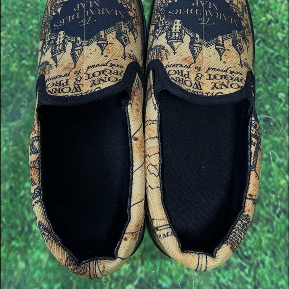 Harry Potter Size 7 Hogwarts School The Marauders Map Casual Mens Shoes - Picture 9 of 12